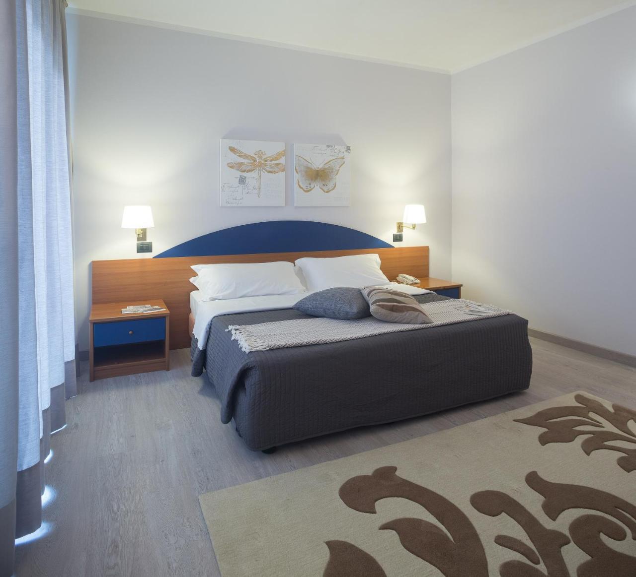 Roero Park Hotel Sommariva Perno Экстерьер фото